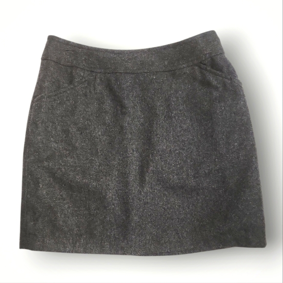 Old Navy Dresses & Skirts - Old Navy Wool Blend Mini Skirt – Size 6